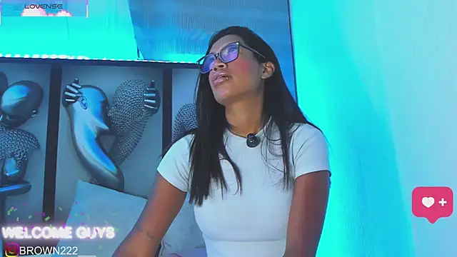  naomibrown  online show from 09/27/25, 04:39