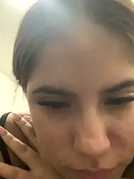 MiiluRosse online show from 11/28/25, 05:21