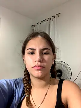 MiiluRosse online show from 12/19/25, 12:06