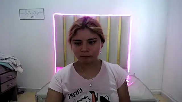 keilicita tonny 18 online show from 09/27/25, 05:40