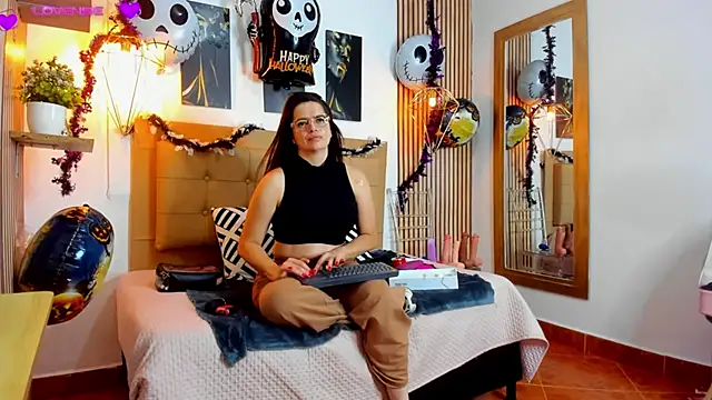  samanthaa foxx online show from 10/19/25, 10:49