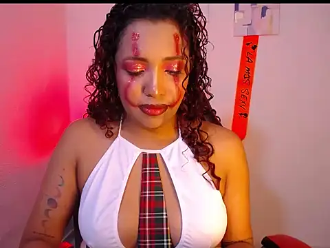 Snapshot of warisg__ chatting on 10/07/25, 12:46 warisg online show from 10/07/25, 12:46