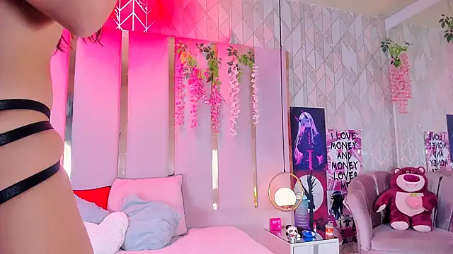 EmmaWilliam1 online show from 02/22/26, 11:03