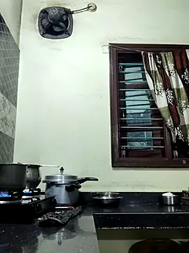 papukurty online show from 10/18/25, 01:12