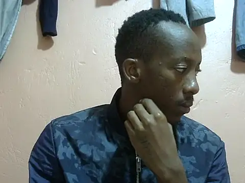 Snapshot of shadez94 chatting on 10/07/25, 04:09 shadez94 online show from 10/07/25, 04:09