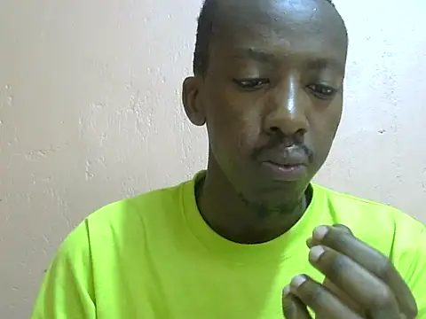 Snapshot of shadez94 chatting on 10/17/25, 09:34 shadez94 online show from 10/17/25, 09:34