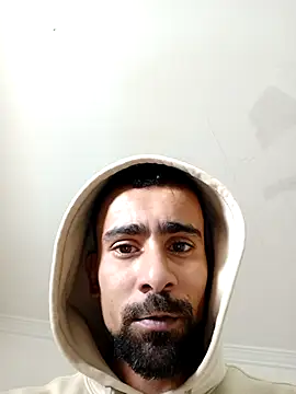 SlipperyEssay online show from 03/30/26, 12:39