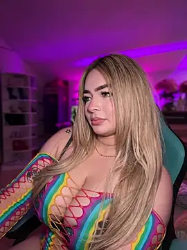 Snapshot of OriannaFox chatting on 03/20/26, 05:40 OriannaFox online show from 03/20/26, 05:40