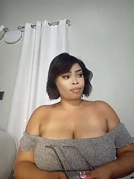 MadamPinky online show from 02/08/26, 05:27