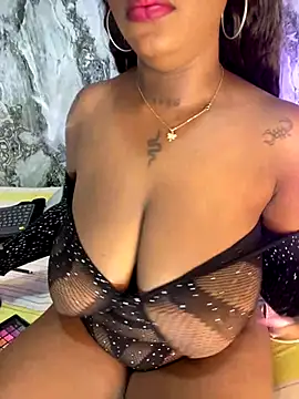 MiiaaCollinss online show from 10/09/25, 03:54