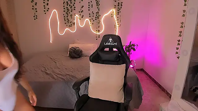 sara doll77 online show from 11/26/25, 08:43