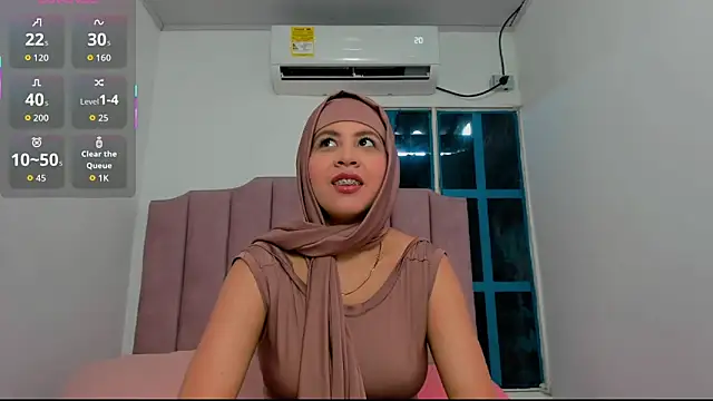 Snapshot of cala_borhan chatting on 10/04/25, 07:12 cala borhan online show from 10/04/25, 07:12