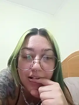 Snapshot of Dulcedeanis chatting on 02/16/26, 04:08 Dulcedeanis online show from 02/16/26, 04:08