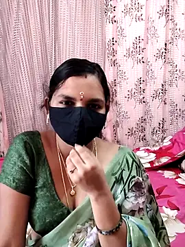 Lalitha-1995 online show from 11/17/25, 05:13