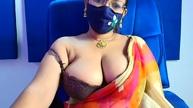 Snapshot of Anjalistar chatting on 07/05/26, 04:19 Anjalistar online show from 07/05/26, 04:19