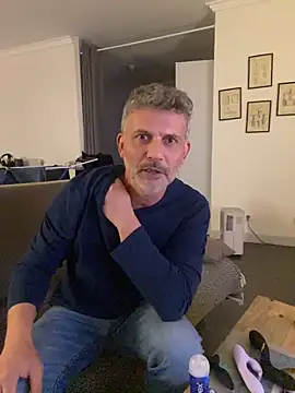 Snapshot of max219 chatting on 12/03/25, 07:34 max219 online show from 12/03/25, 07:34