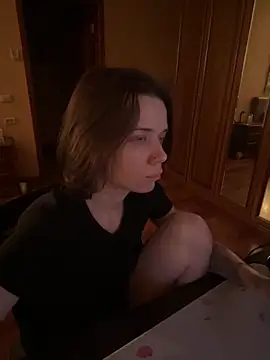 enchanting chloe online show from 11/08/25, 07:56