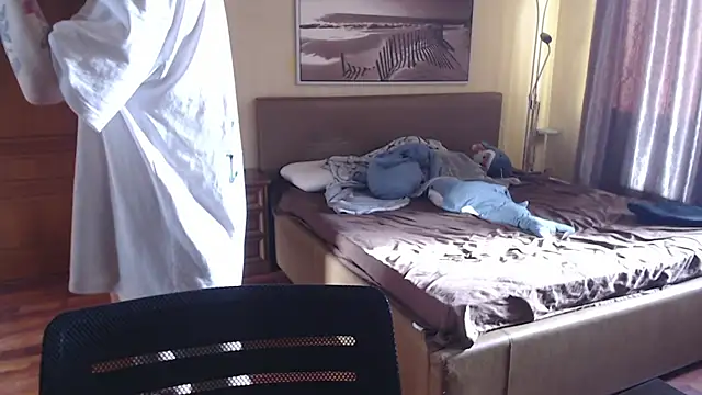 enchanting chloe online show from 11/16/25, 08:53