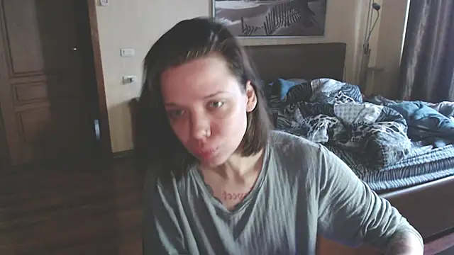 enchanting chloe online show from 11/21/25, 10:14