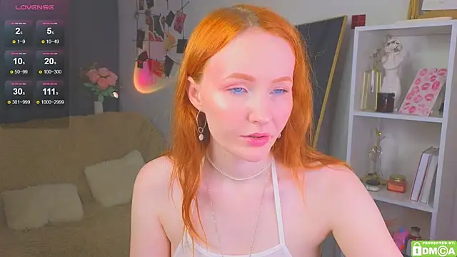 JoyceJones online show from 10/10/25, 07:24