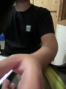 Brinquedo-da-zoe online show from 02/24/26, 01:47