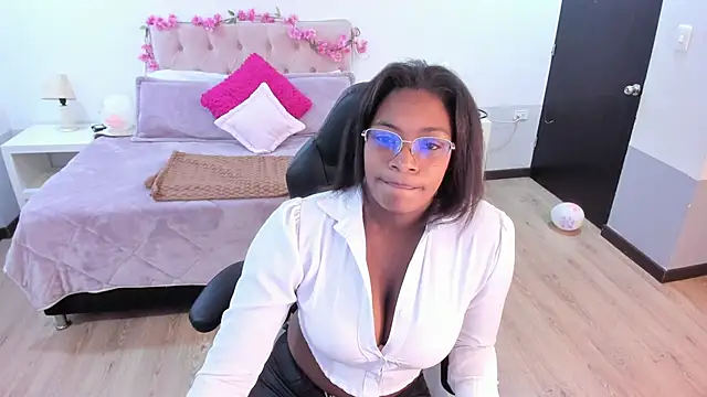 ebony fantasy2 online show from 10/28/25, 12:09