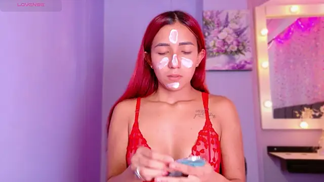 Snapshot of NataliaPrada_s chatting on 06/20/26, 02:09 NataliaPrada s online show from 06/20/26, 02:09