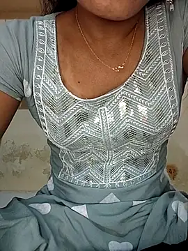 Snapshot of ranisanthutelugu chatting on 11/02/25, 10:28 ranisanthutelugu online show from 11/02/25, 10:28