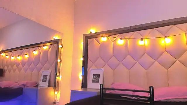 Snapshot of Scarletbigbug chatting on 01/17/26, 11:26 Scarletbigbug online show from 01/17/26, 11:26