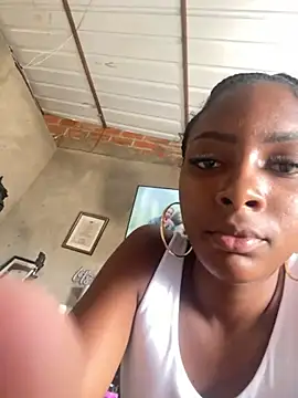 britanyxxs online show from 12/01/25, 01:49