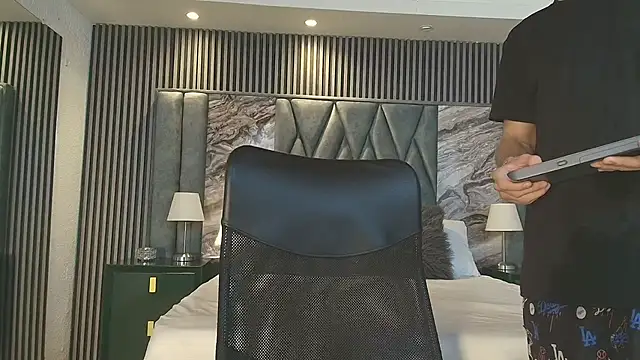 Michael blue online show from 01/06/26, 12:20