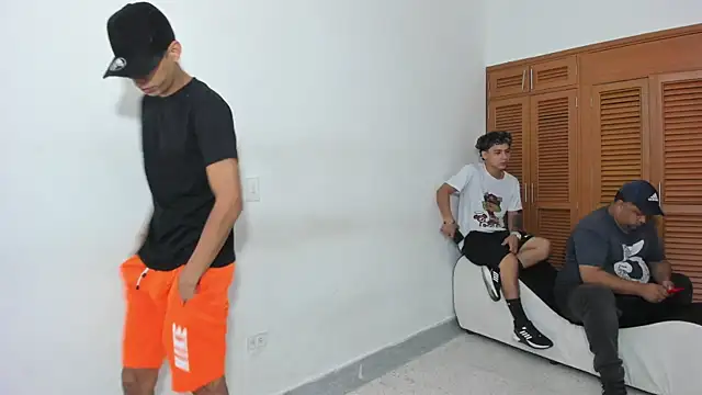 brutal sex room2k online show from 10/12/25, 12:59