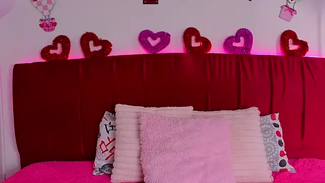 cuteeimy online show from 02/17/26, 06:14