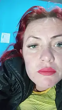 carolinhe  online show from 12/03/25, 04:20