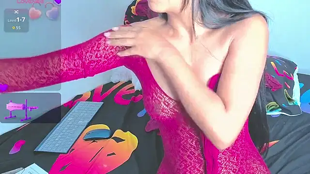 Alice Parkerx online show from 11/28/25, 11:24