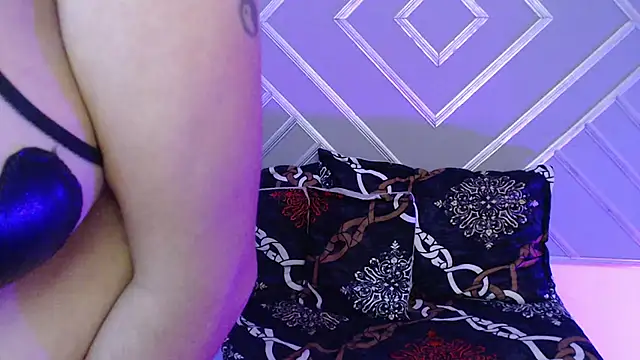 sashabluex online show from 10/06/25, 09:51