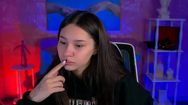 KimClarks  online show from 10/07/25, 04:53