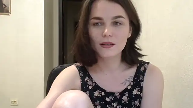 Snapshot of Silviaa_a chatting on 05/25/26, 08:15 Silviaa a online show from 05/25/26, 08:15