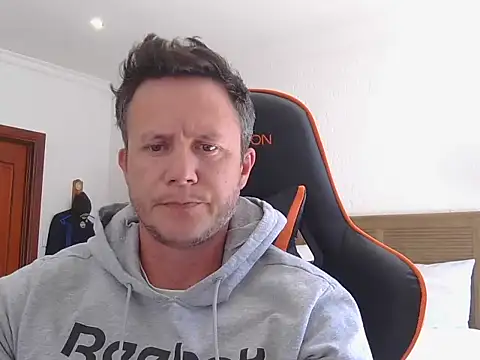 TroyDieselXXX online show from 09/18/25, 09:44