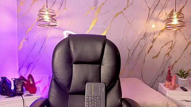 Scaarlettfox online show from 02/21/26, 07:59