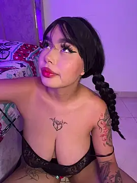 lucialauper  online show from 03/17/26, 12:15