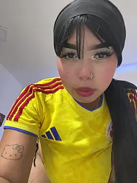 Snapshot of lucialauper_ chatting on 07/08/26, 02:49 lucialauper online show from 07/08/26, 02:49