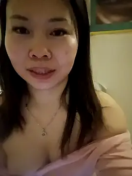 Snapshot of xlj4523 chatting on 03/04/26, 03:18 xlj4523 online show from 03/04/26, 03:18