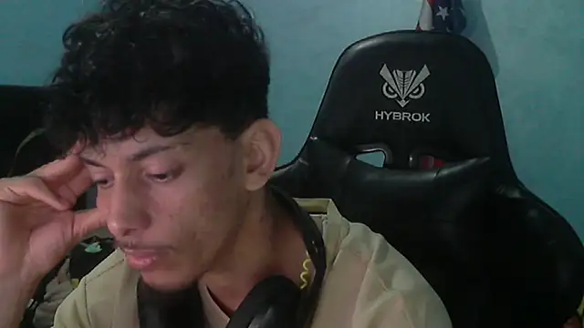 Snapshot of Dark_DesireX chatting on 04/29/26, 02:32 Dark DesireX online show from 04/29/26, 02:32