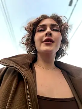 KellyKeler online show from 11/10/25, 01:21