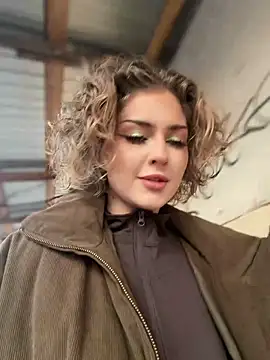 KellyKeler online show from 12/20/25, 12:56