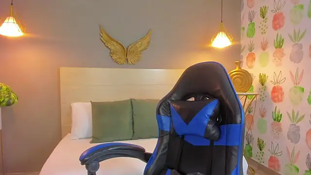 kitty sweeety  online show from 04/14/26, 12:55