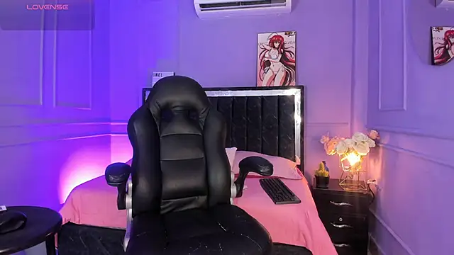 SwettRenata  online show from 03/12/26, 12:44