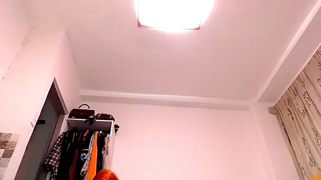 Snapshot of saara_johnson496 chatting on 07/17/26, 03:35 saara johnson496 online show from 07/17/26, 03:35