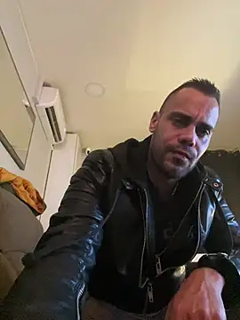 futy-doll online show from 02/15/26, 05:48